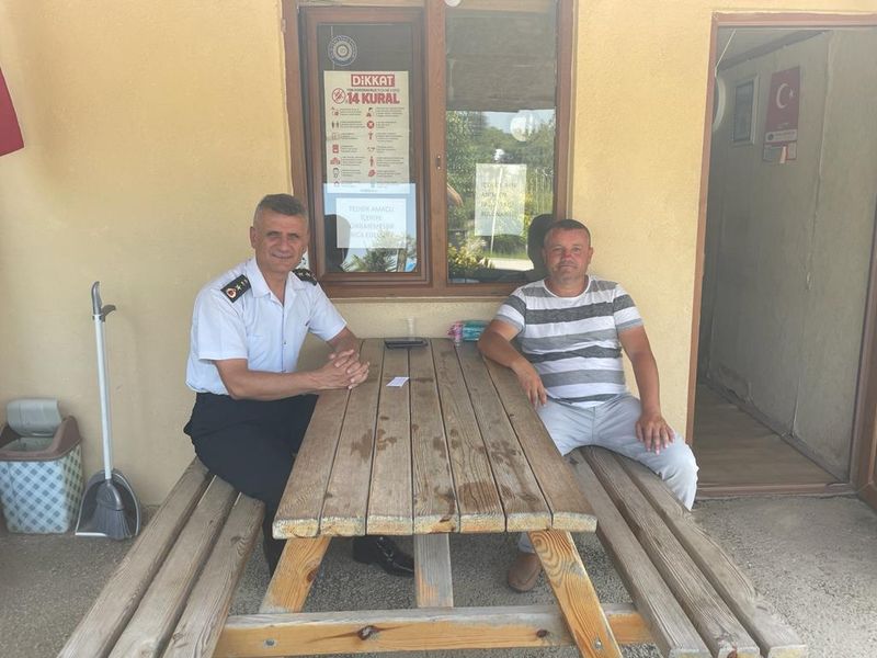 İL JANDARMA KOMUTANI BAHÇEPINAR’DAN, AKGÜN ÇİÇEKÇİLİĞE VEDA ZİYARETİ