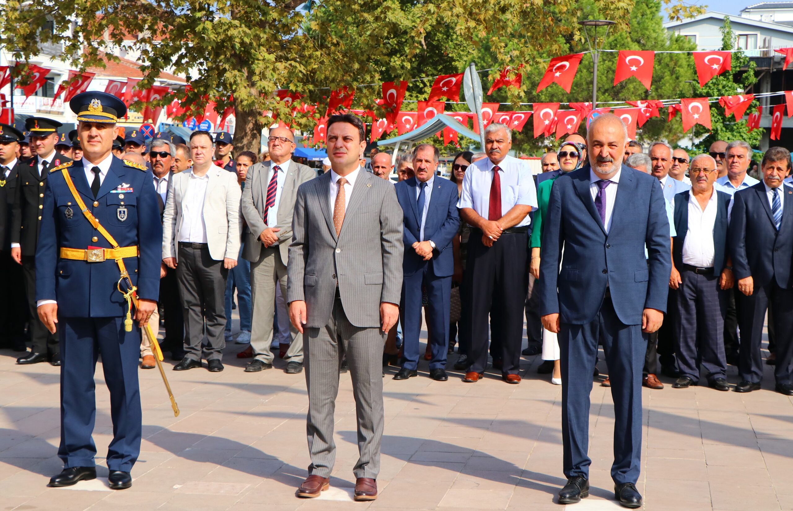 BÜYÜK ZAFERİN 100. YILINDA ÇİFTLİKKÖY’DE COŞKULU KUTLAMA