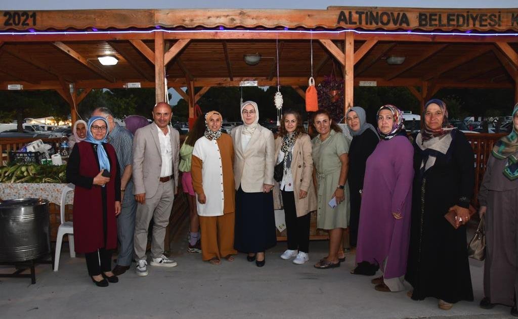 ALTINOVALI KADINLAR EKONOMİYE KATILIYOR