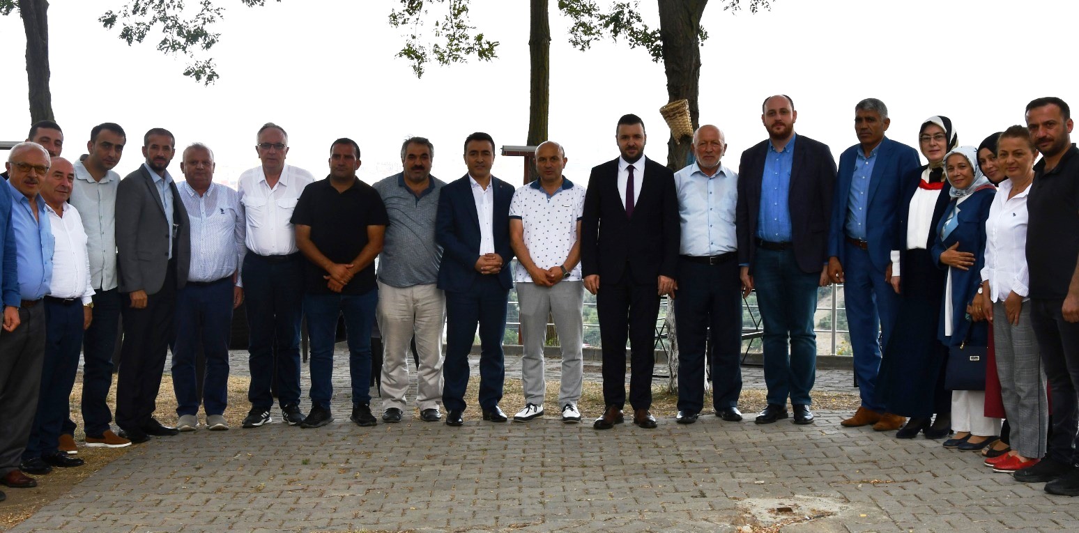 AK PARTİLİLER ÇAVUŞÇİFTLİĞİ’NDE BULUŞTU