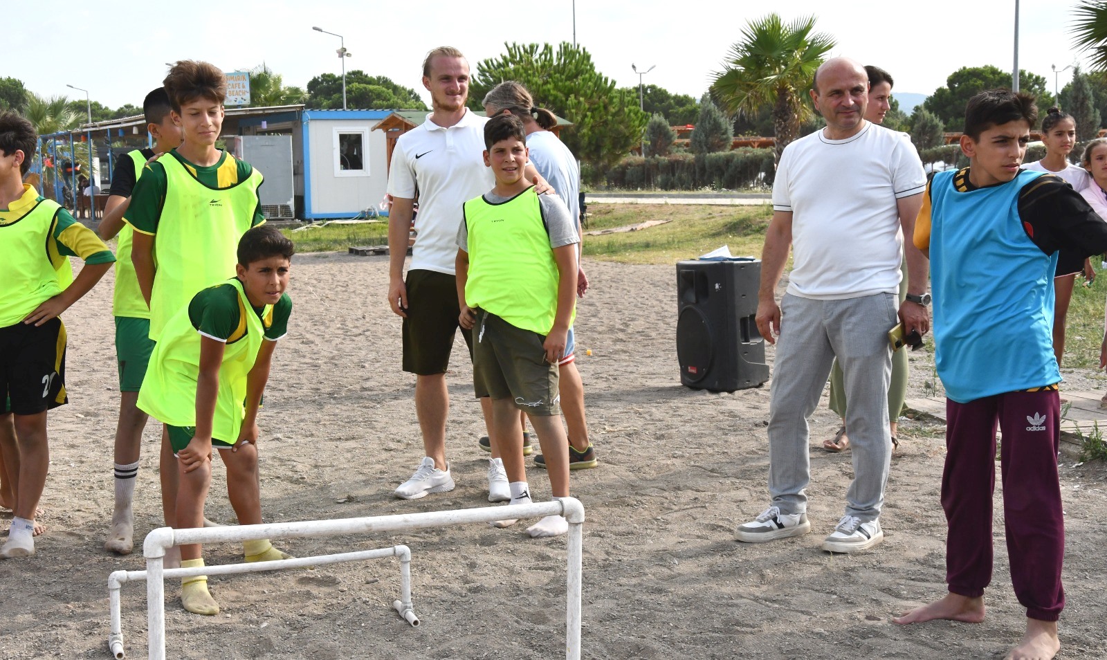 ÇOCUKLAR, HEM YARIŞTI HEM DE EĞLENDİ