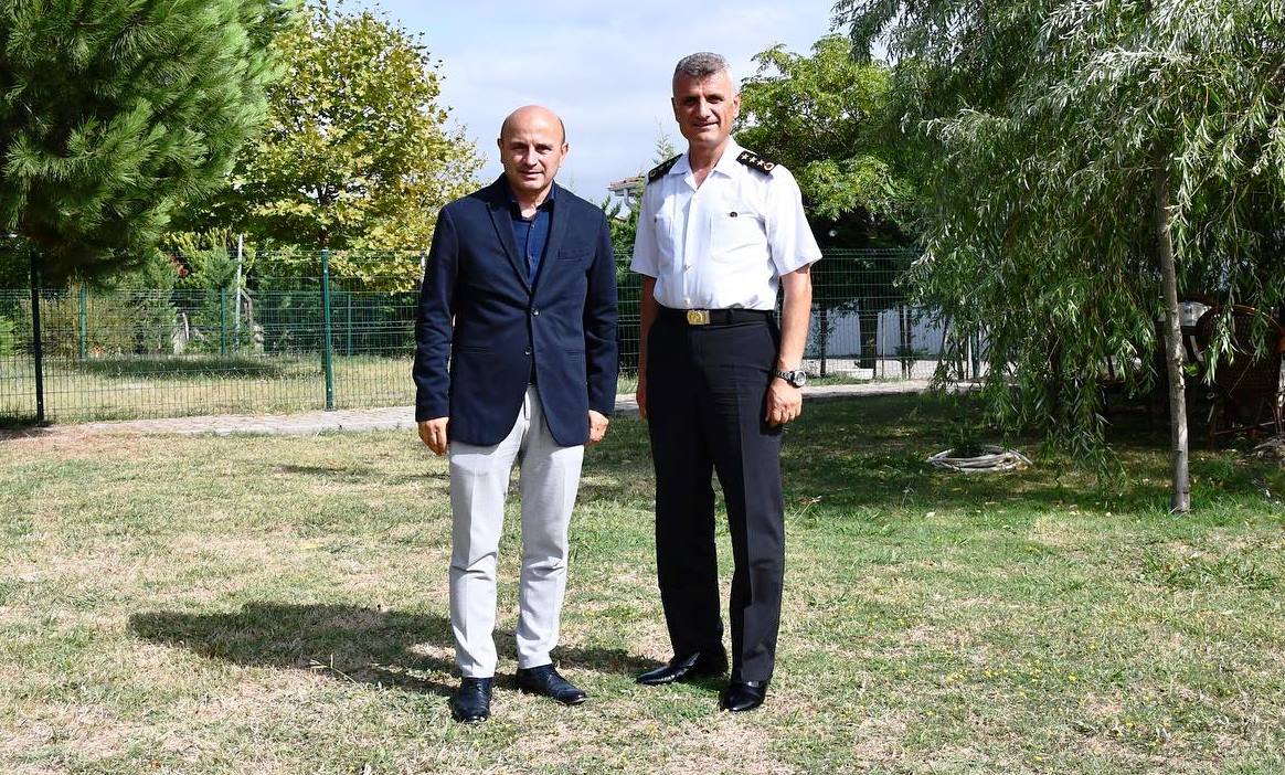 BAŞKAN ORAL’DAN KOMUTANA VEDA ZİYARETİ