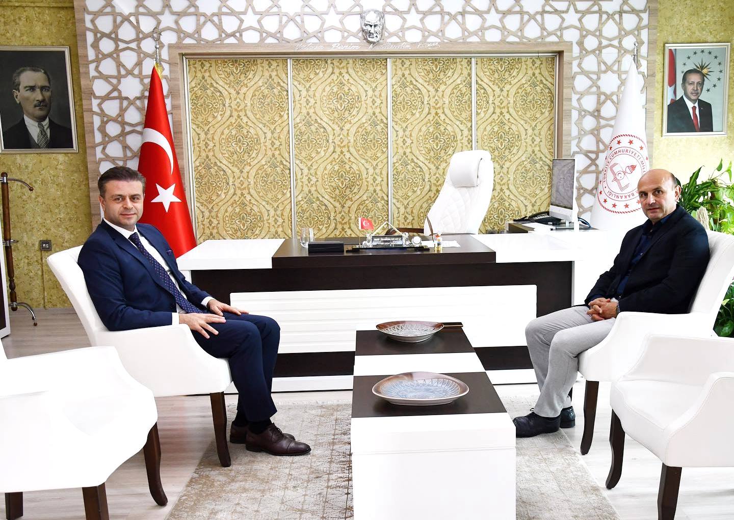 ORAL’DAN AKMEŞE’YE ‘HAYIRLI OLSUN’ ZİYARETİ