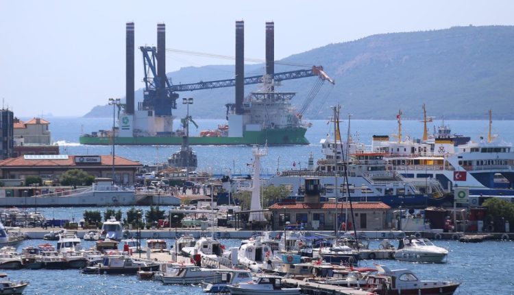 GEMAK TERSANESİ BAKIMA HAZIR!