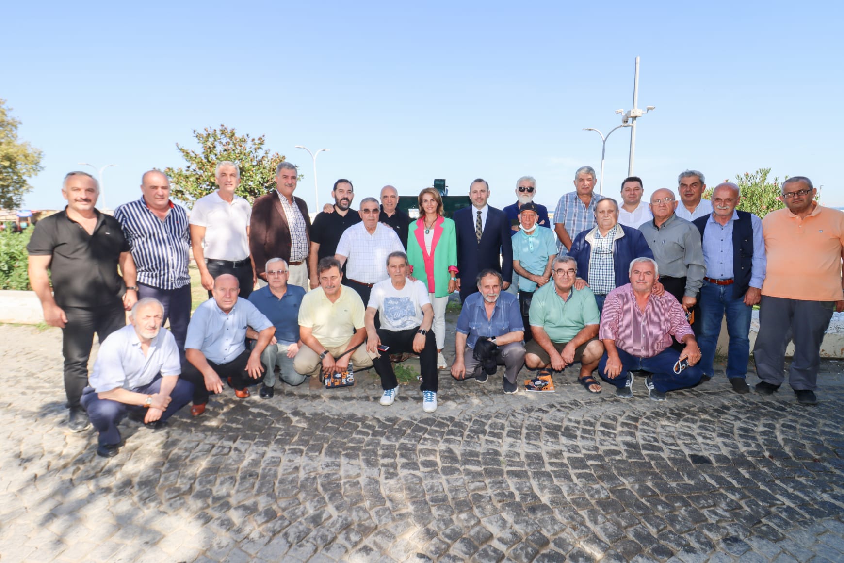 TUTUK YAPILAN ÇALIŞMALARI VATANDAŞLARA ANLATMAYA DEVAM EDİYOR