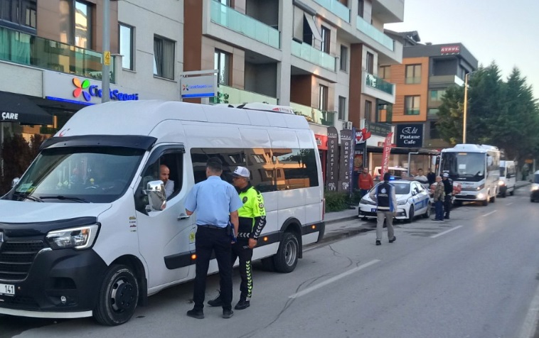 ÇİFTLİKKÖY’DE ÖĞRENCİ SERVİSLERİNE SIKI DENETİM