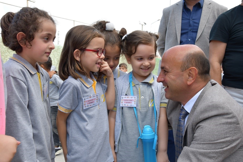 “GELECEK SİZLERİN, MEMLEKET SİZLERİN”