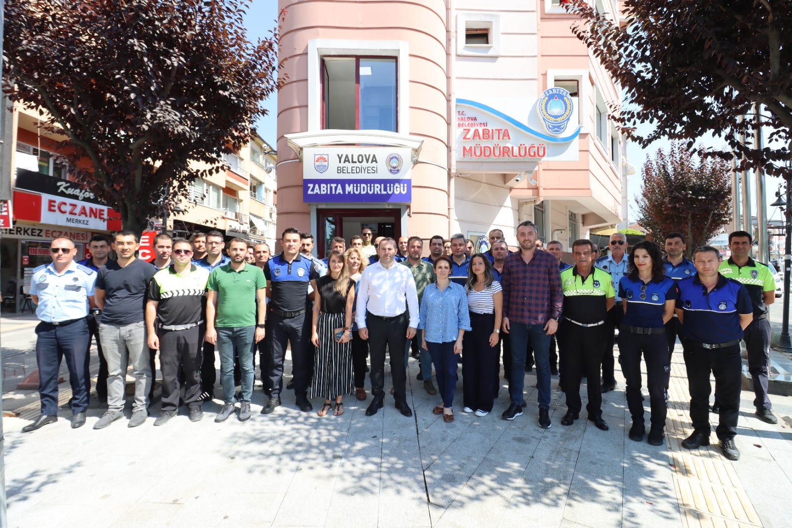 BAŞKAN VEKİLİ TUTUK, “YALOVA İÇİN KUTSAL BİR GÖREVİ YERİNE GETİRİYORLAR”