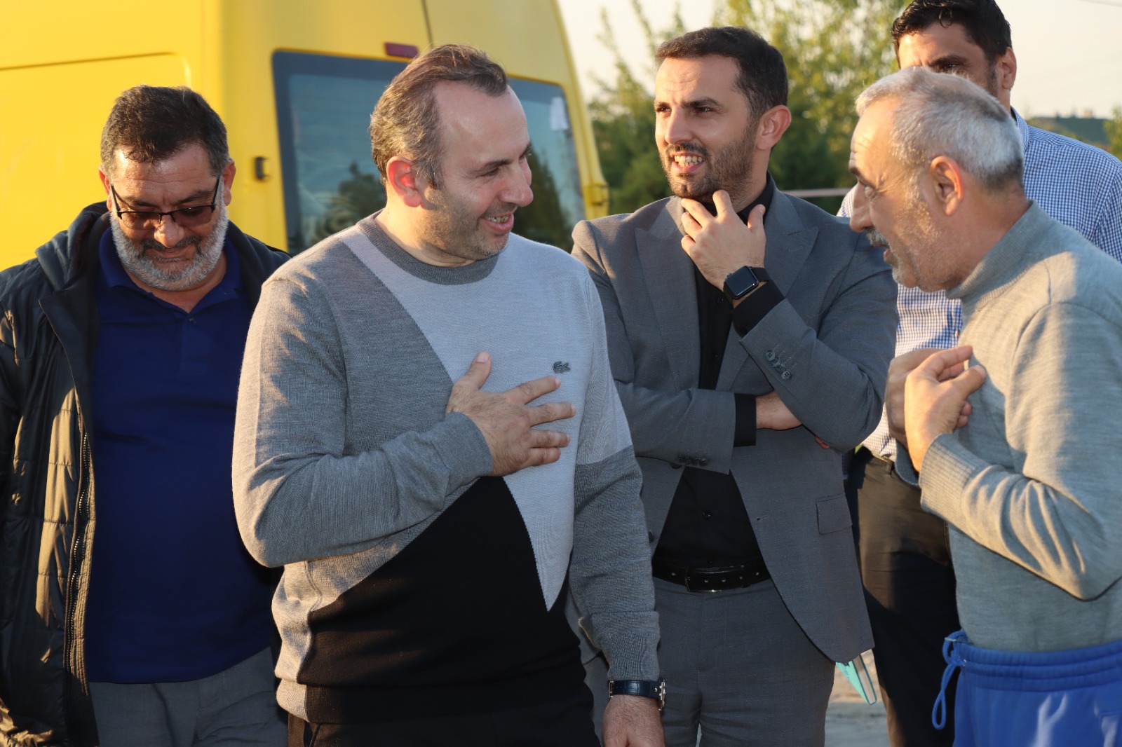 YALOVA BELEDİYESİ SPOR ALANLARININ YAPIMINA BAŞLADI