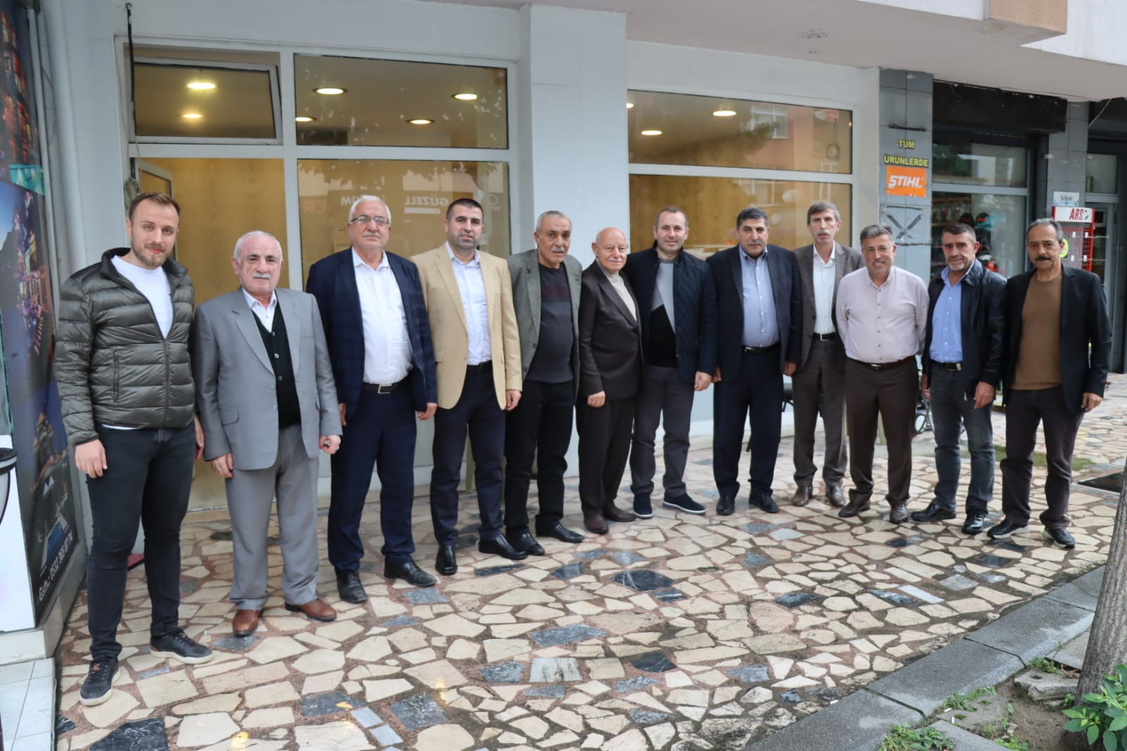 BAŞKAN VEKİLİ TUTUK HER FIRSATTA ESNAF VE HEMŞEHRİLERİYLE BİRLİKTE