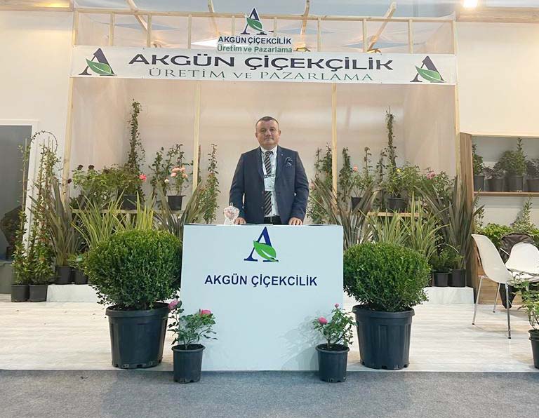 ÖNCE SAKARYA, ŞİMDİ İSTANBUL.. ‘AKGÜN ÇİÇEKÇİLİK’ FARK YARATIYOR!