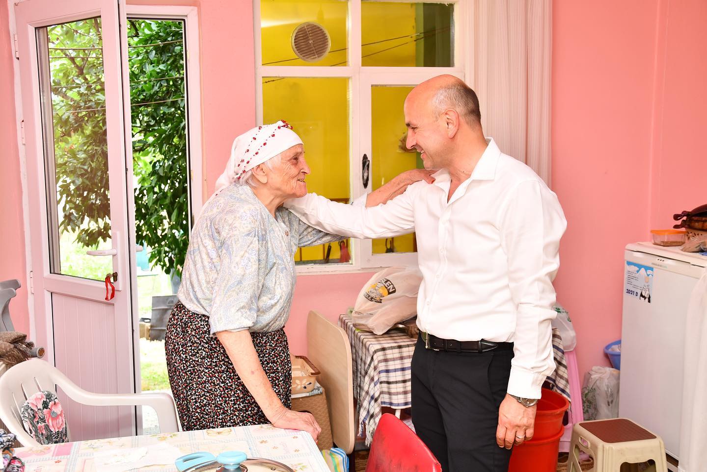 YAŞLI DOSTU ALTINOVA