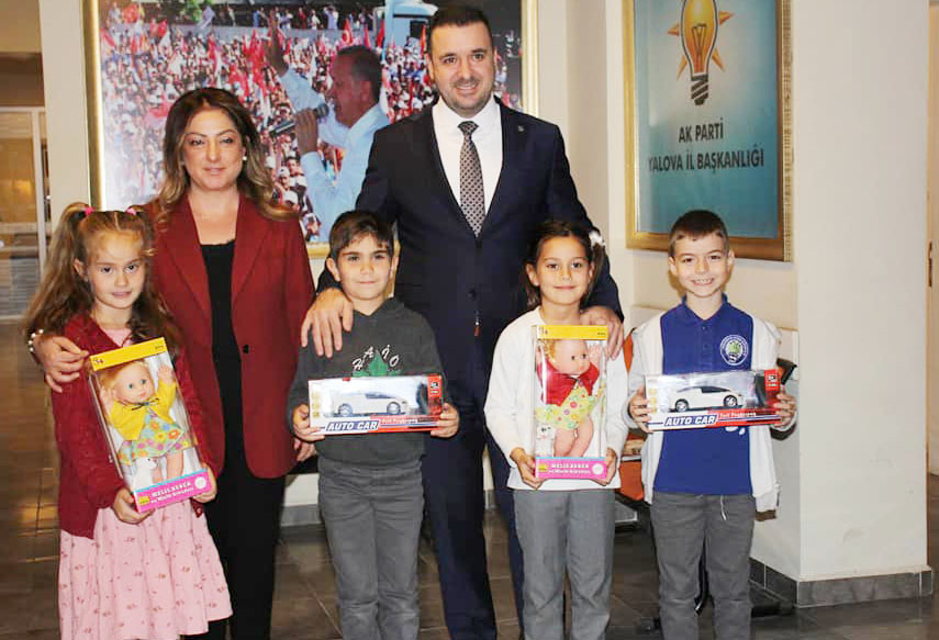 ŞİMŞEK VE BAĞATAR, ÇOCUKLARLA KEYİFLİ VAKİT GEÇİRDİ