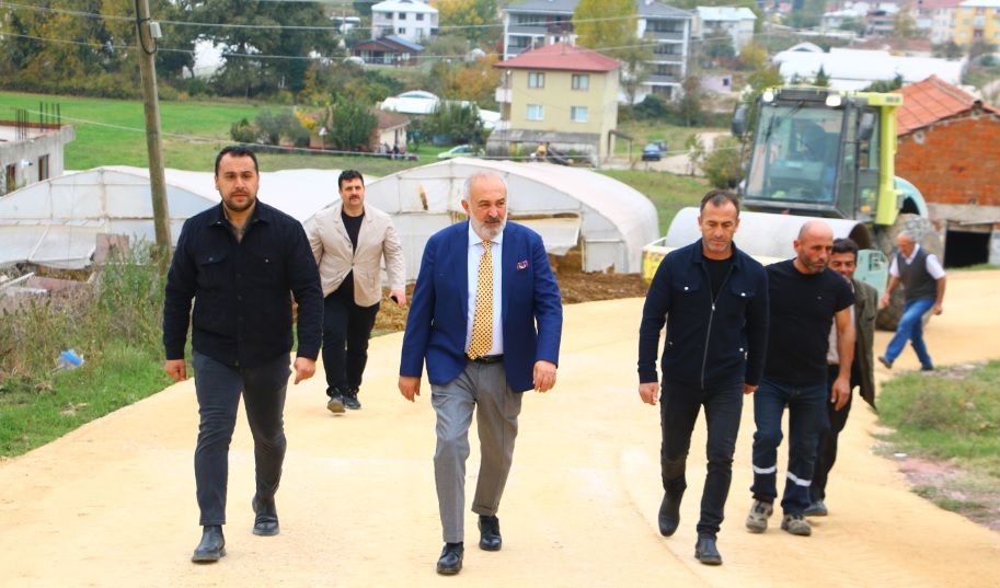 ÇİFTLİKKÖY’DE ASFALT ÇALIŞMALARI TAM GAZ SÜRÜYOR