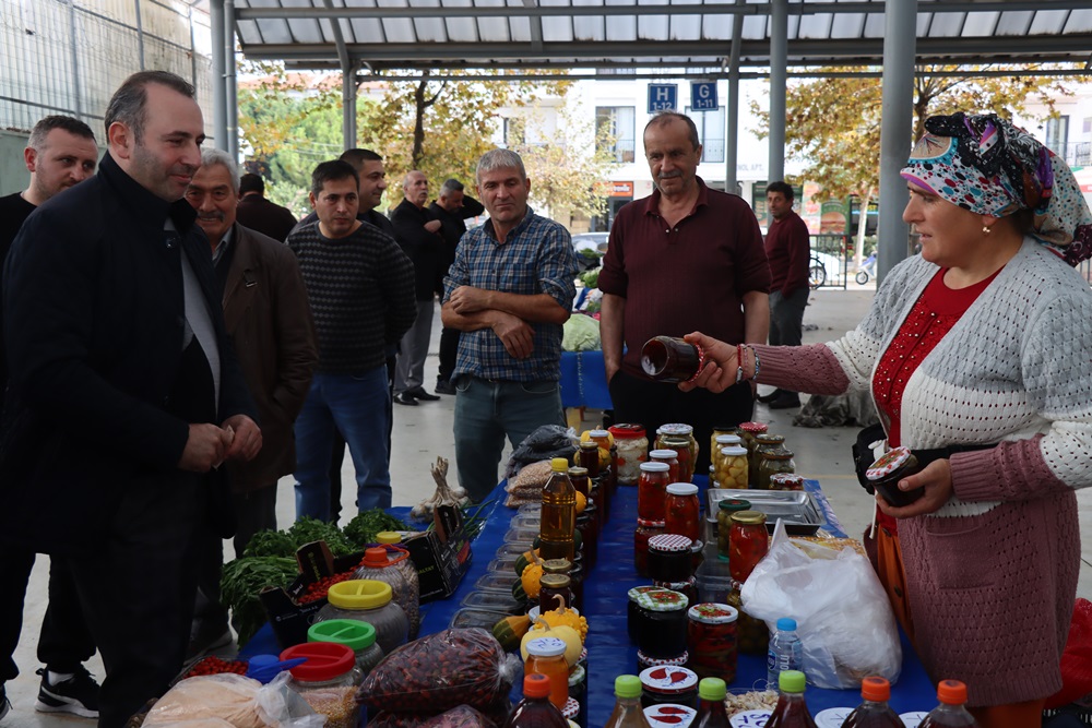 BAŞKAN VEKİLİ TUTUK OTO PAZARINI GEZDİ