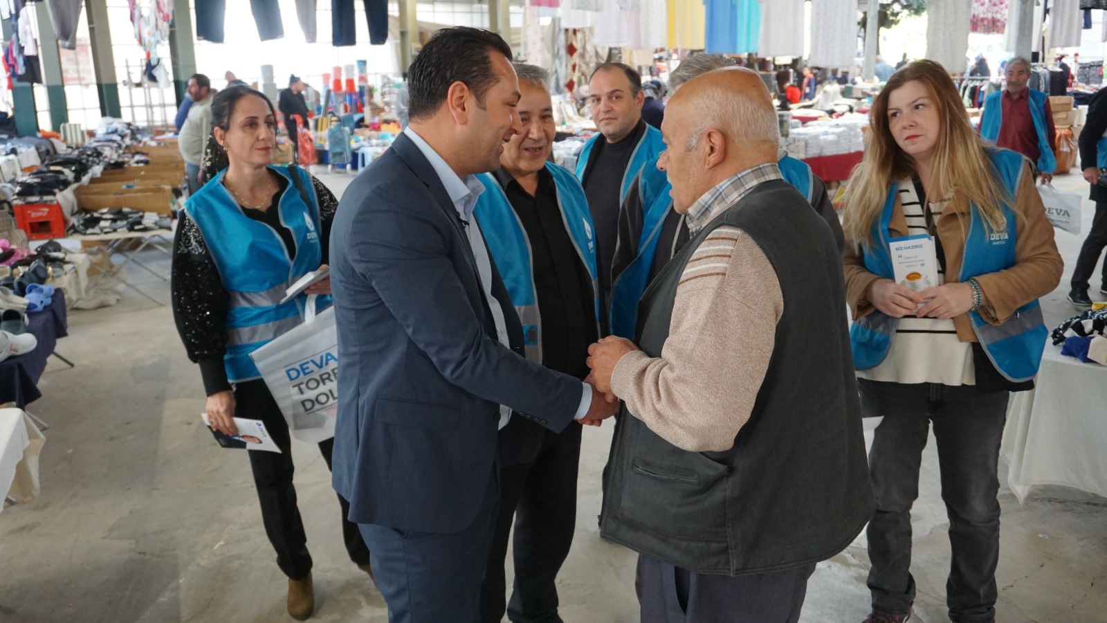 DEVA ARMUTLU’DA ESNAF ZİYARETİ YAPTI