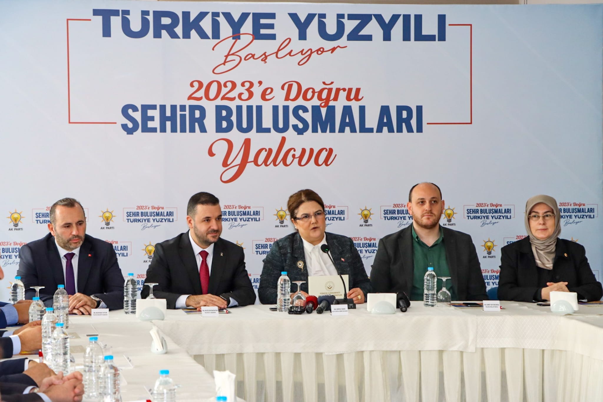 AK PARTİ YALOVA’DA SEÇİM STARTINI VERDİ