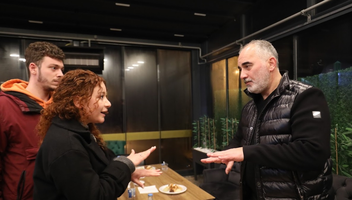 BAŞKAN YILDIRIM, GENÇLERLE BULUŞTU