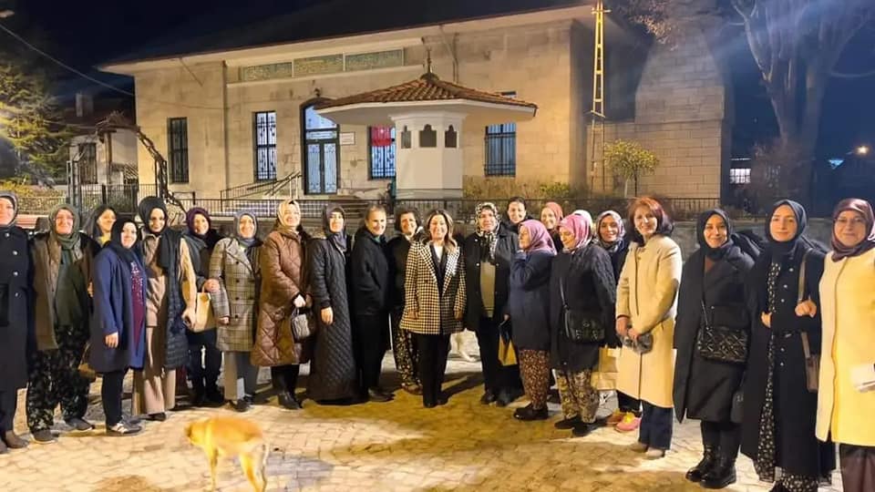 AK PARTİ İL KADINLAR KOLU GÜNEYKÖY’DE