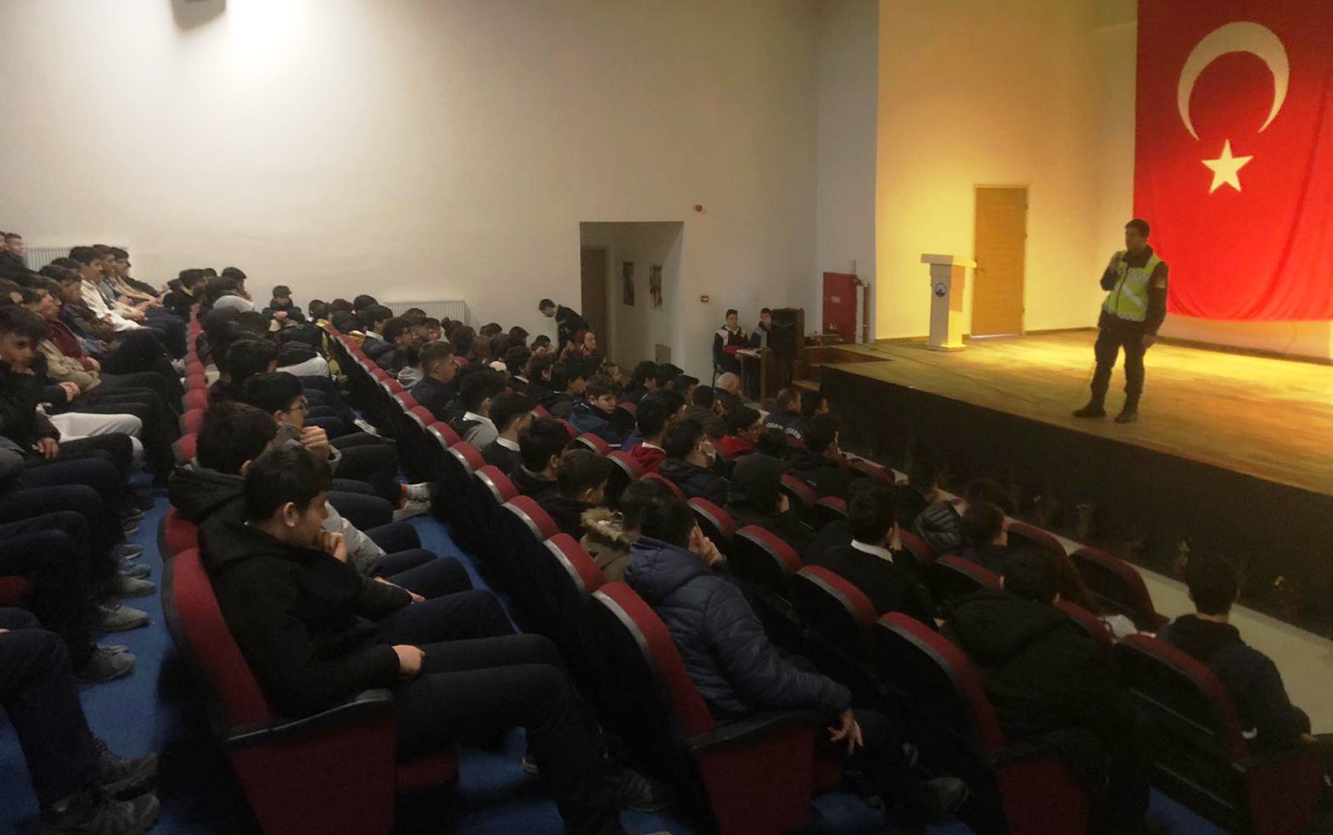 ÖĞRENCİLERE TRAFİK EĞİTİMİ