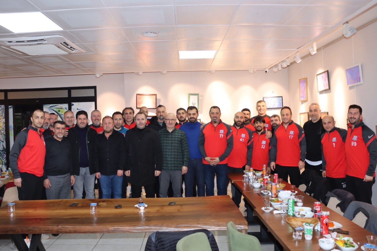 TUTUK YALOVA MASTERLER TAKIMI İLE BULUŞTU