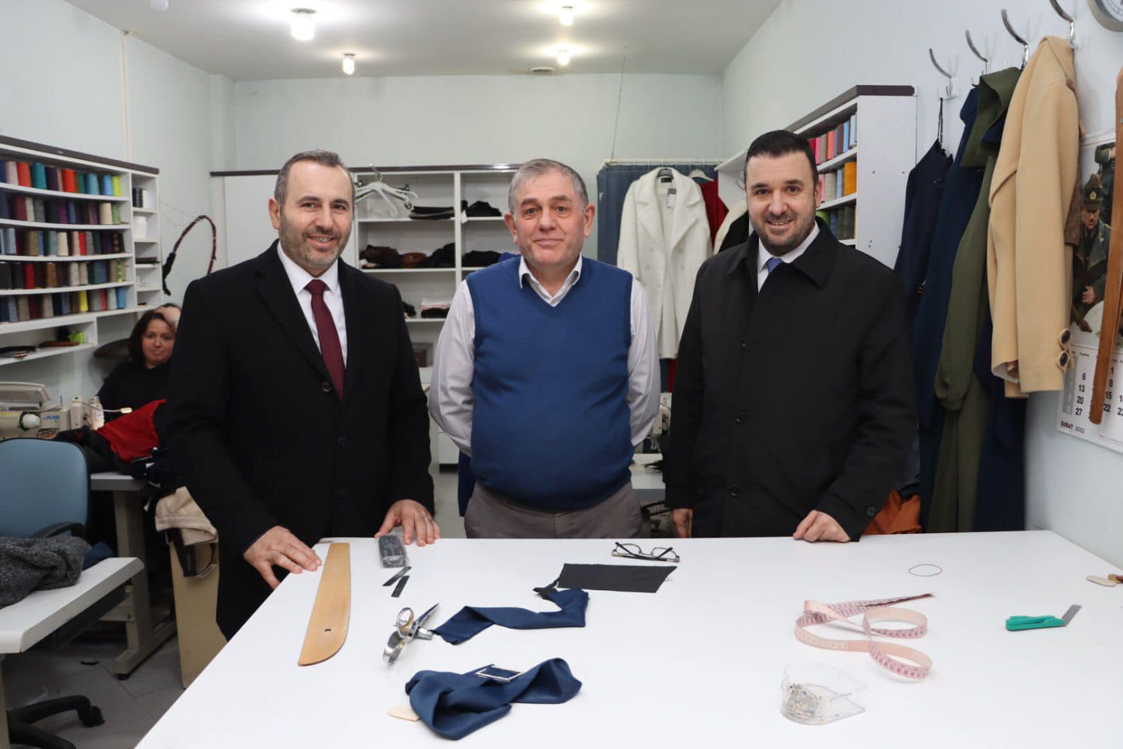 AKYOL, BAĞATAR VE TUTUK’TAN ‘ESNAF’ ÇIKARTMASI