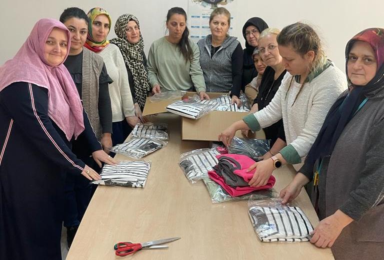 ALTINOVALI KADINLAR, DEPREMZEDELERİ ISITACAK