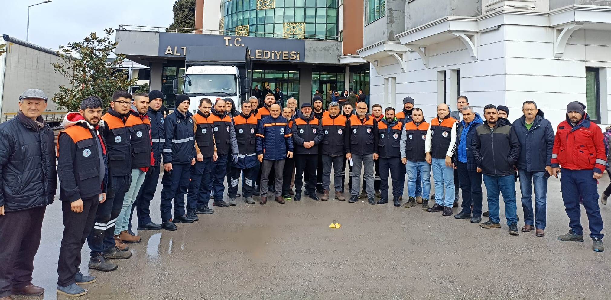 ALTINOVA EKİBİ, TAM DONANIMLA HATAY’A ÇIKTI