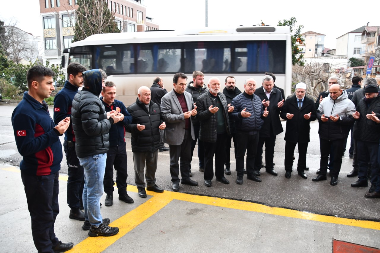 ALTINOVA’DAN DEPREM BÖLGESİNE İLK SEVKİYAT