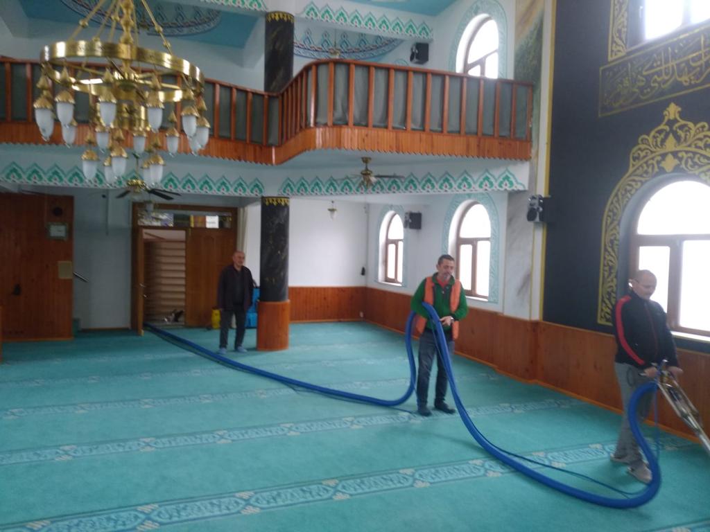 ALTINOVA’DA CAMİLER, RAMAZAN’A HAZIR