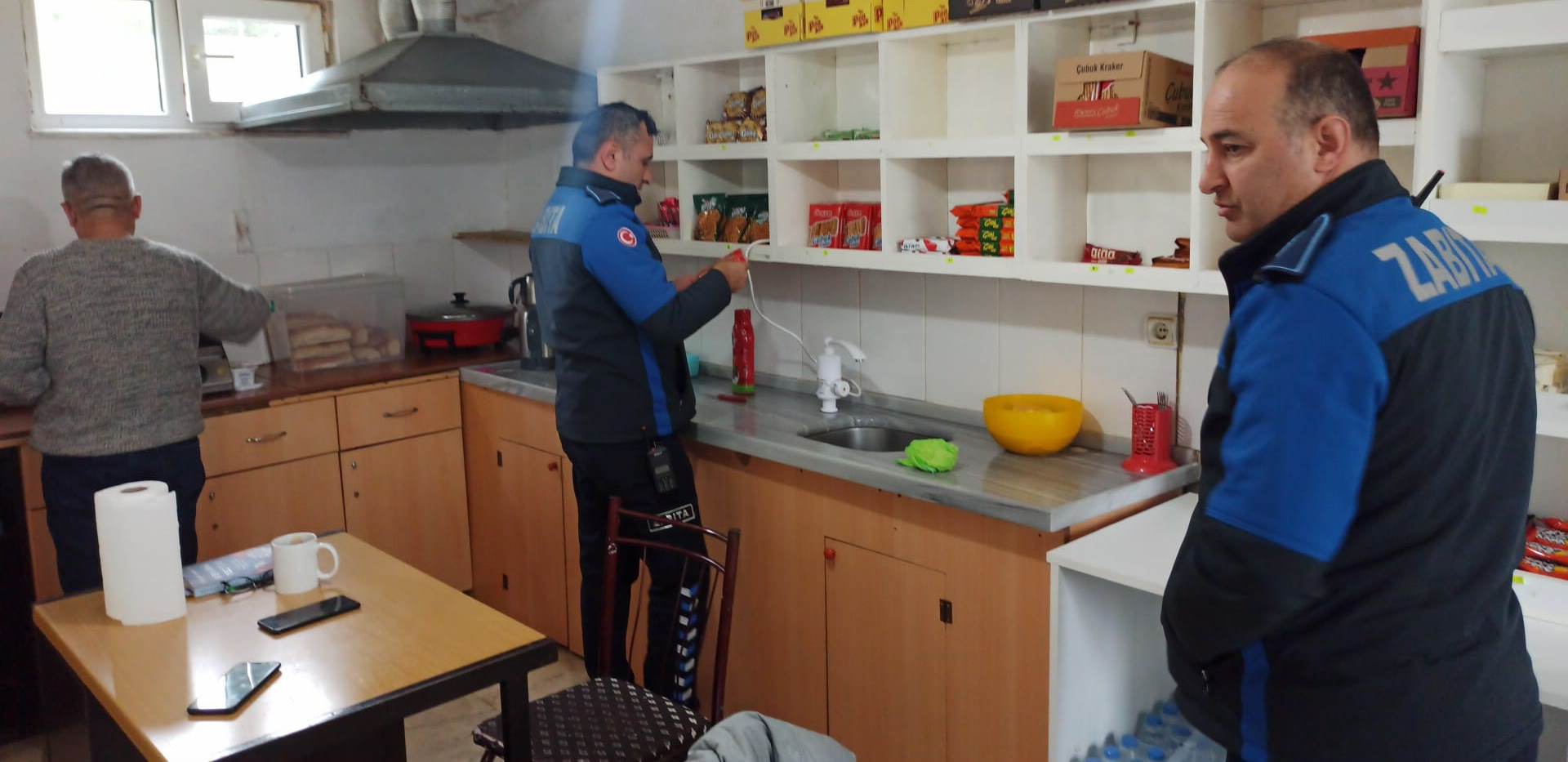 ALTINOVA’DA KANTİNLERE DENETİM