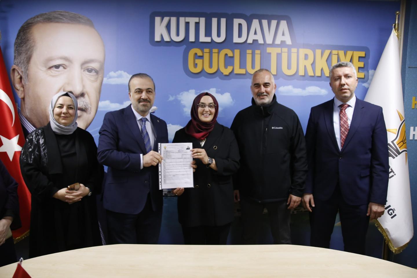 KARAMÜRSELLİLER’DEN ‘SERPİL YILMAZ’IN’ ADAY ADAYLIĞINA TAM DESTEK!