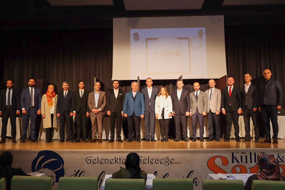 AK PARTİ’DE TEMAYÜL YOKLAMASI YAPILDI