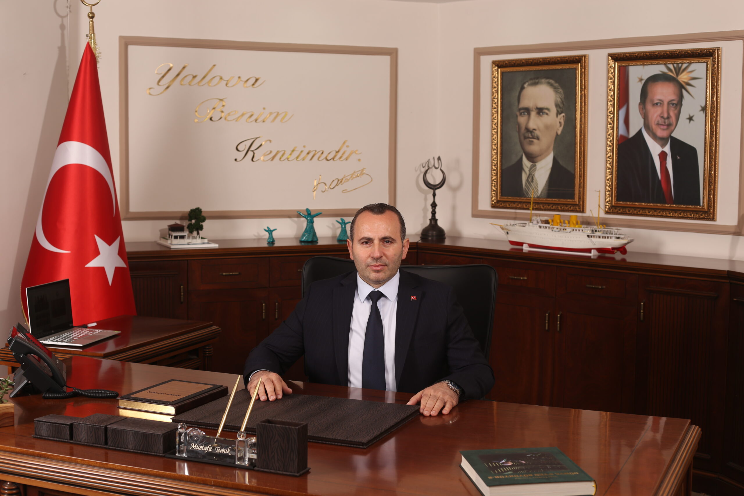 TUTUK ‘TÜRK KADINI DÜNYA’YA ÖRNEK TEŞKİL ETMİŞTİR’