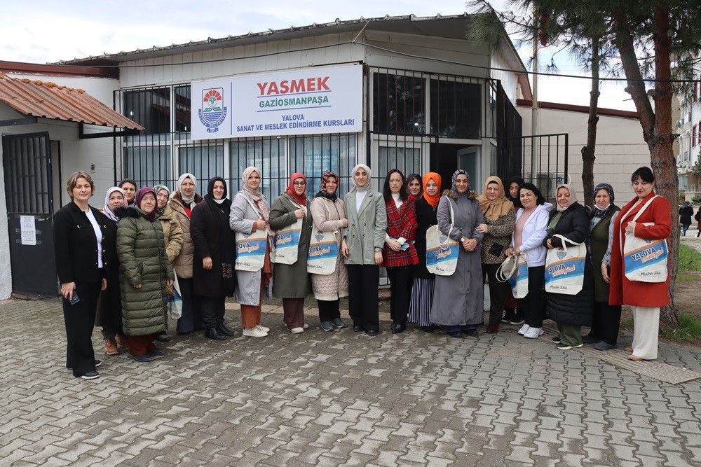 DÜNYA KADINLAR GÜNÜ’NDE KADINLARA SIFIR ATIK VE KOMPOST EĞİTİMİ