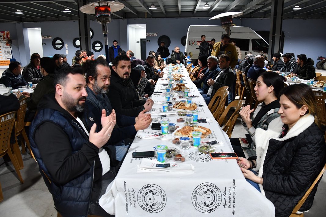 ORUÇLAR BİRLİKTE AÇILIYOR