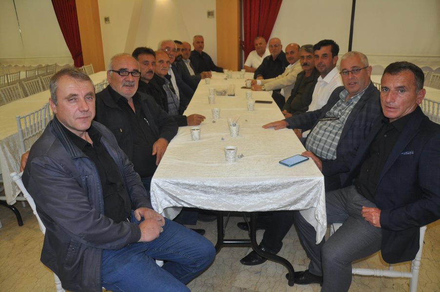 ALTINOVA’DA MUHTARLARLA TOPLANTI