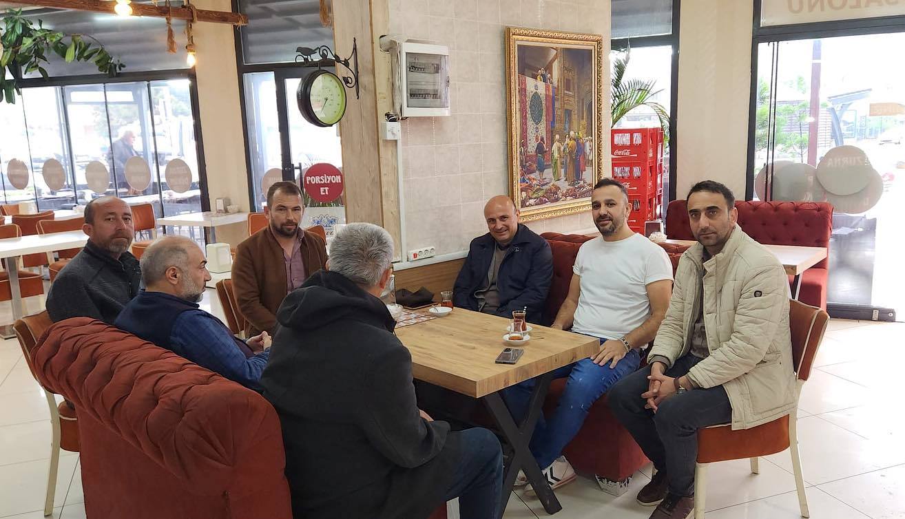 ALTINOVA, ALTIN KALPLİ ESNAFLARIN ŞEHRİ