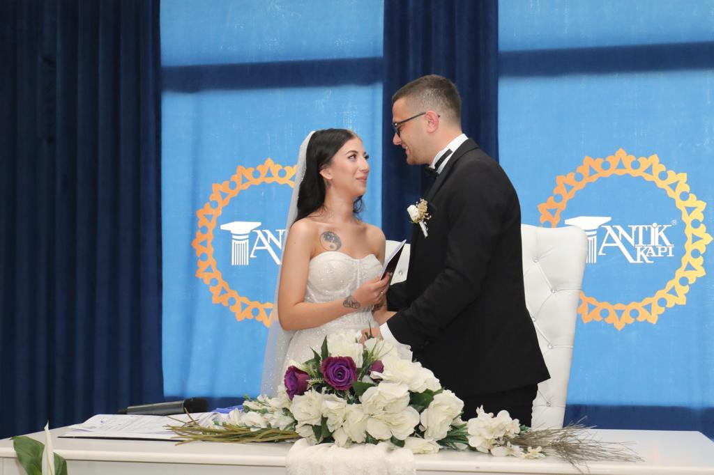 KARAMÜRSEL BELEDİYESİ BASIN SORUMLUSU MURADINA ERDİ