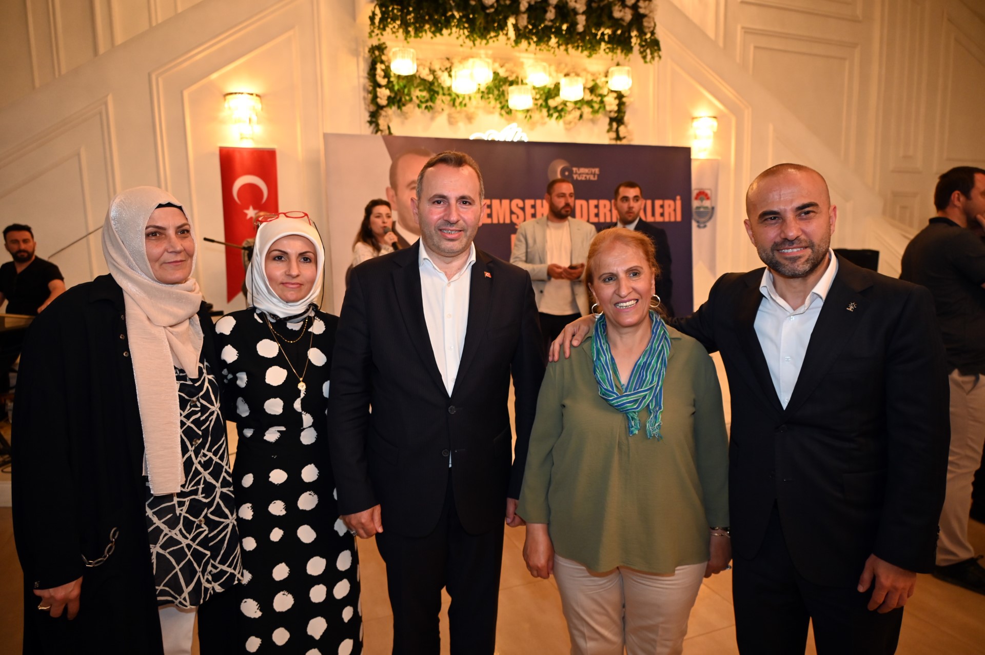 BAŞKAN TUTUK, KARADENİZ HEMŞEHRİ DERNEKLERİ İLE BULUŞTU
