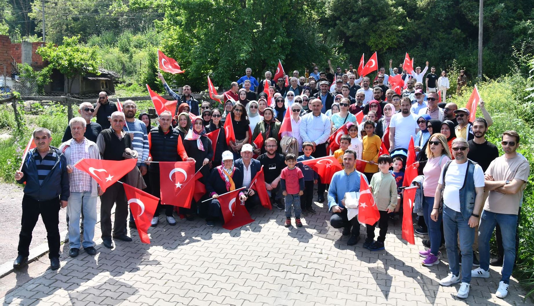 ORAL: GÜÇLÜ TÜRKİYE İÇİN RECEP TAYYİP ERDOĞAN