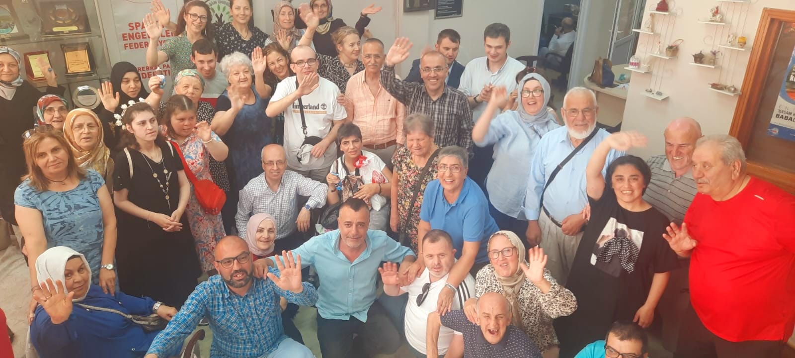 YENİ YAŞAM ENGELLİLER DERNEĞİ, 112 HANEYE KURBAN ETİ ULAŞTIRDI