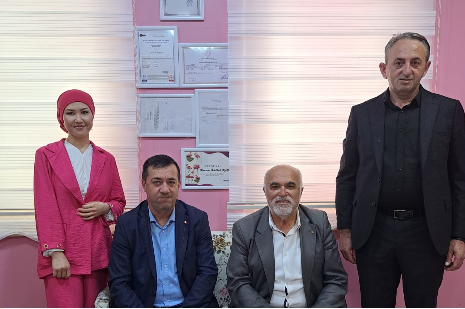 ‘KOKUŞ KUAFÖR’ SUBAŞI’NDA HİZMETE GİRDİ