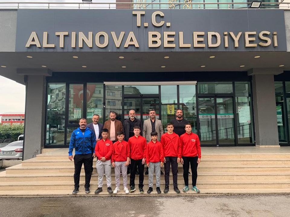 ALTINOVALI GÜREŞÇİLER NİĞDE’YE UĞURLANDI