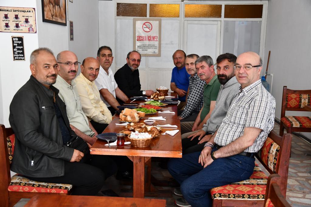 ORAL:ESNAFIMIZLA HER AN İÇ İÇEYİZ