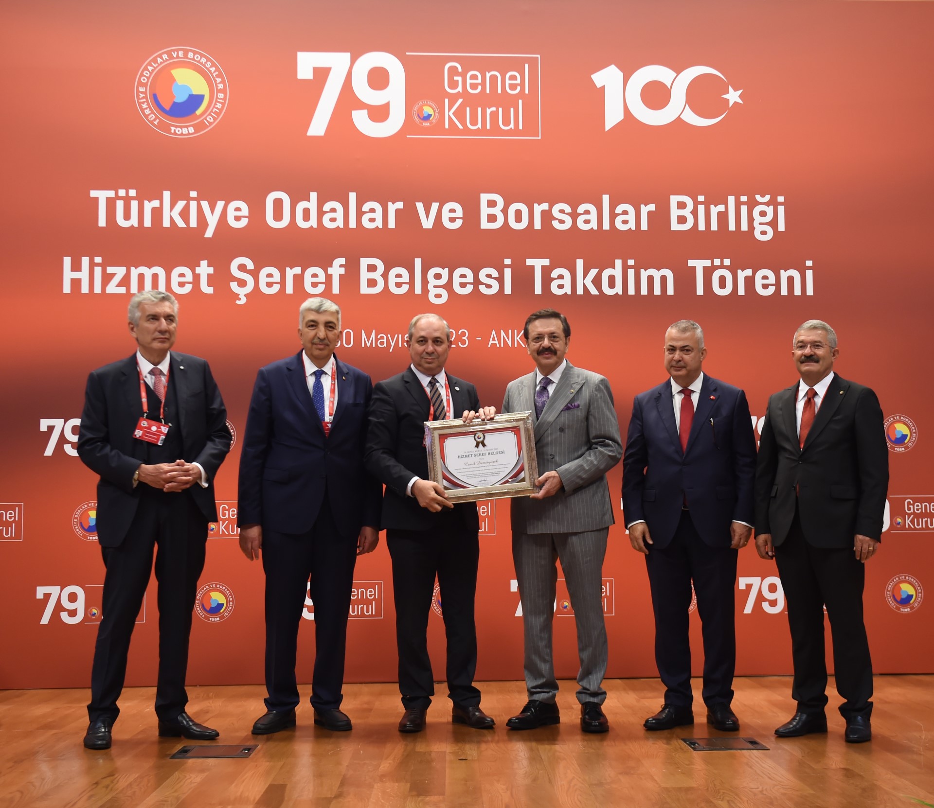 DEMİRYÜREK’E TOBB HİZMET ŞEREF ÖDÜLÜ