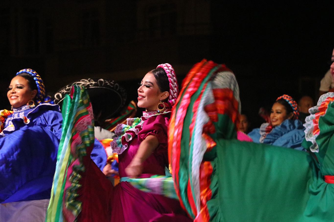 ALTIN KARANFİL MEKSİKA’NIN OLDU