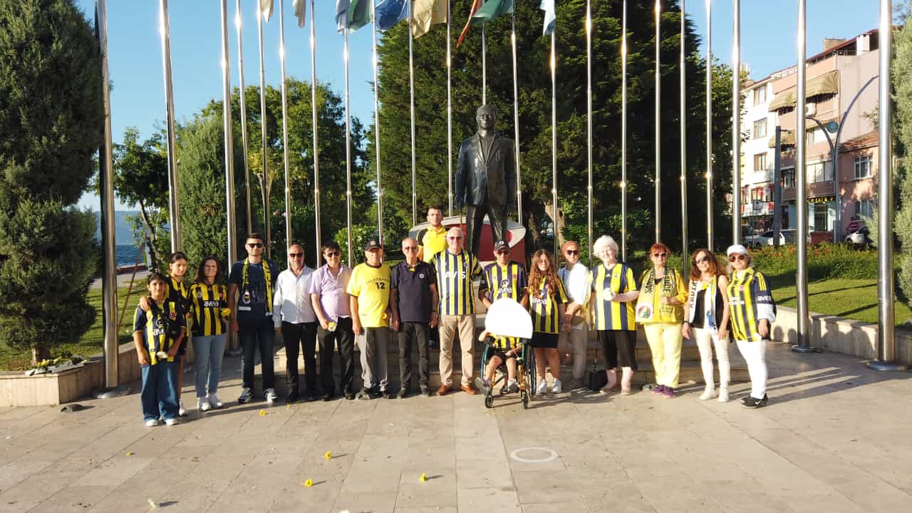 KARAMÜRSEL’DE ‘FENERBAHÇELİLER GÜNÜ’ KUTLANDI