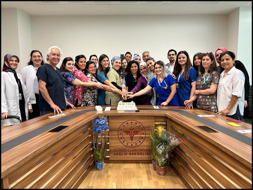 YALOVA EĞİTİM VE ARAŞTIRMA HASTANESİ ANNE DOSTU HASTANE ÜNVANINI ALDI