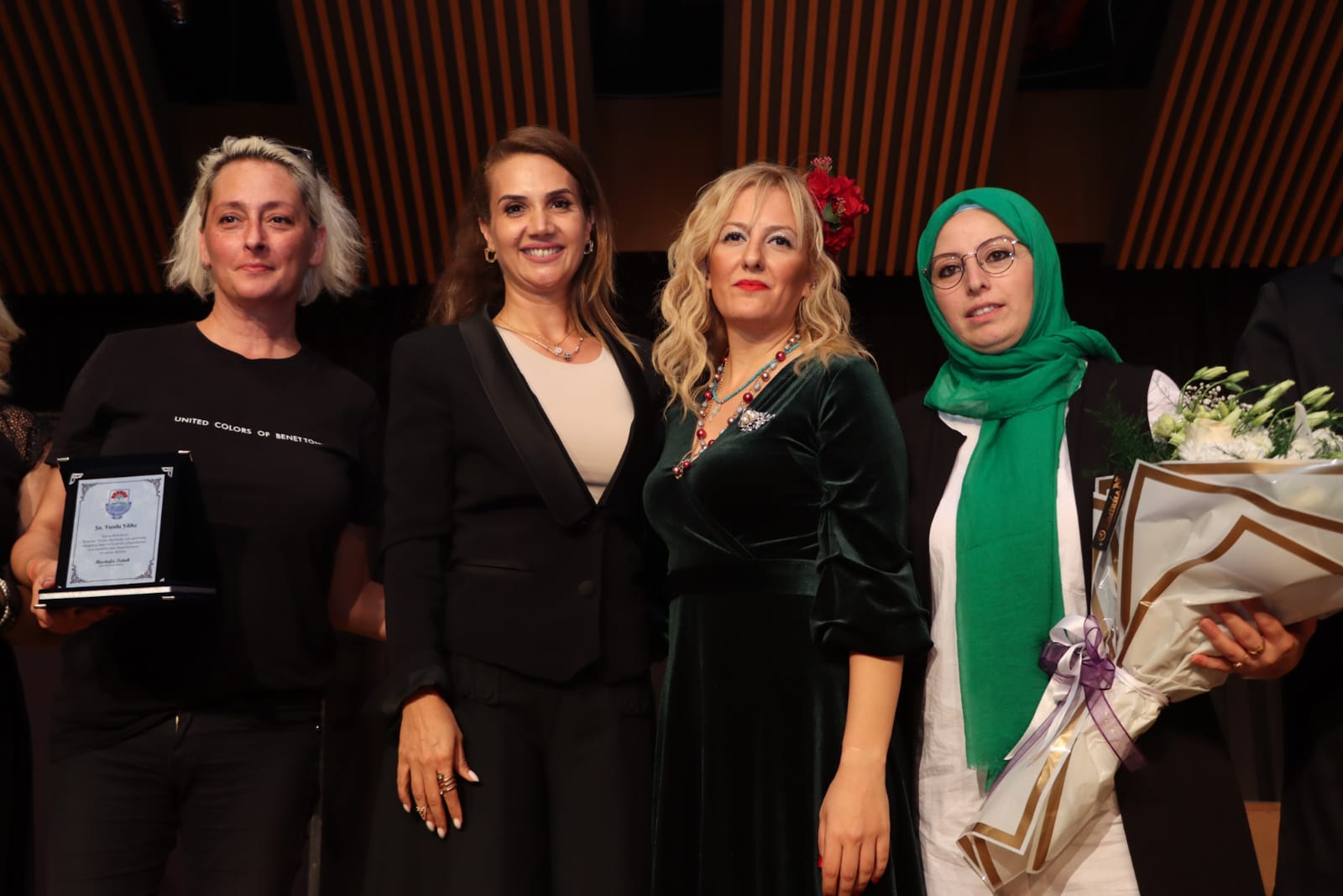 ‘BİR ŞEHNAZ OYUN’ KADINLAR İÇİN SAHNELENDİ